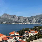 Appartamento The View. In Omis-nemira. Omiš