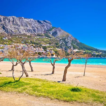 Apartment The View. In Omis-nemira. *